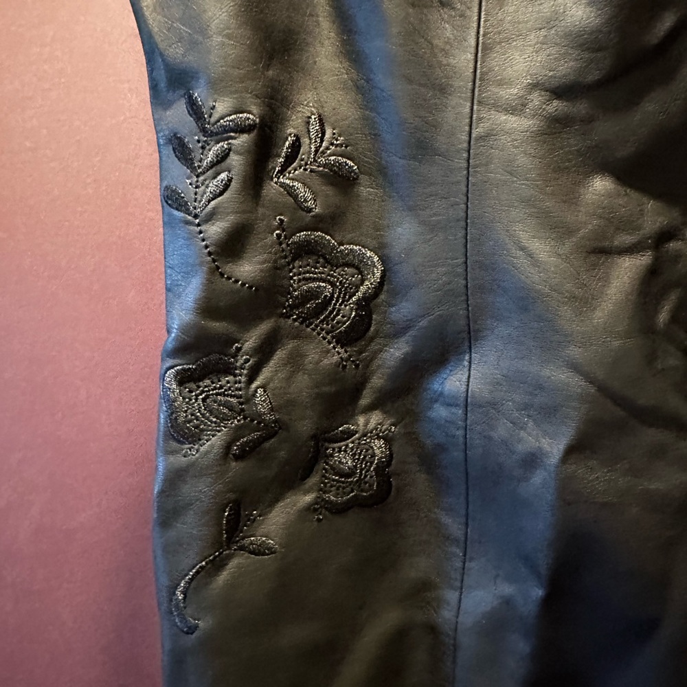 Dress - Picture 5 of 5